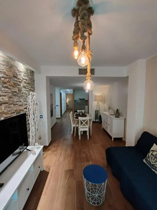 Sea You Soon Apartment. Lloret De Mar City Center Apartment